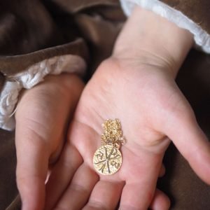 Médaille Chrisme Martelé | Or 18 carats