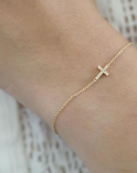 bracelet or croix diamants