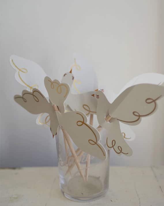 Cake toppers colombe blanche pour cérémonie