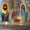 Ma crèche de Noël - trois livres-santons et un décor | Bayard