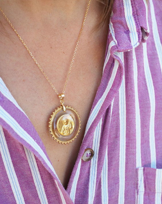Médaille Jésus Roi d'Amour | Les colliers de la reine